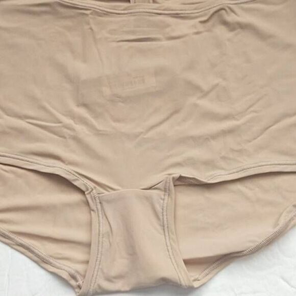 SKIMS BOY CUT PANTY NWT - Picture 3 of 9